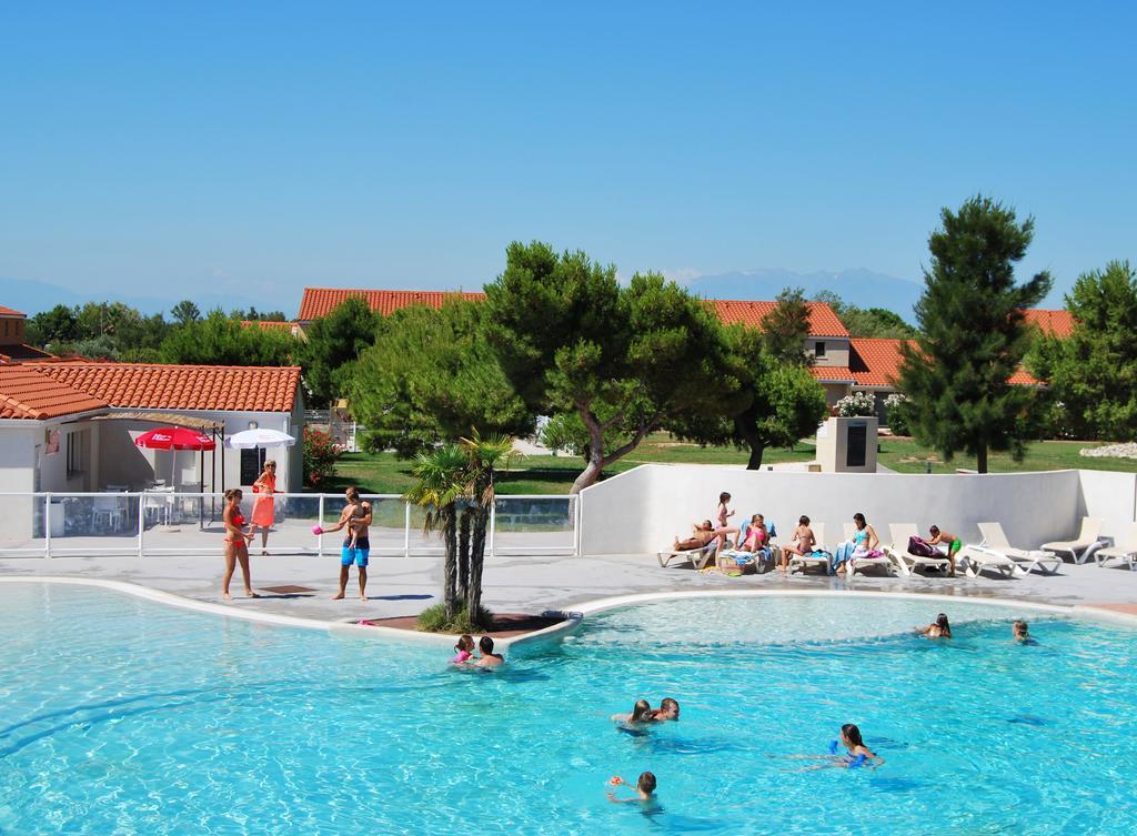 Lagrange Grand Bleu Vacances - Residence Le Mas De Торрей Экстерьер фото
