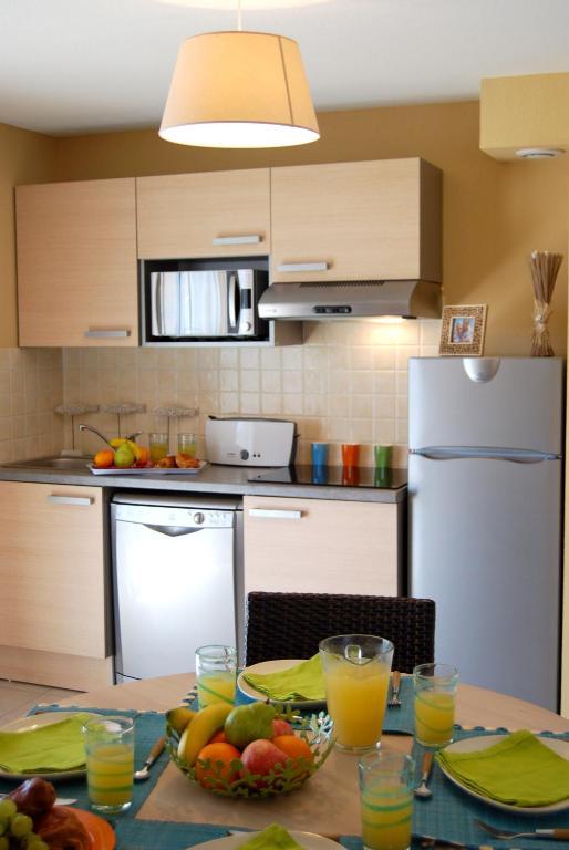 Lagrange Grand Bleu Vacances - Residence Le Mas De Торрей Номер фото