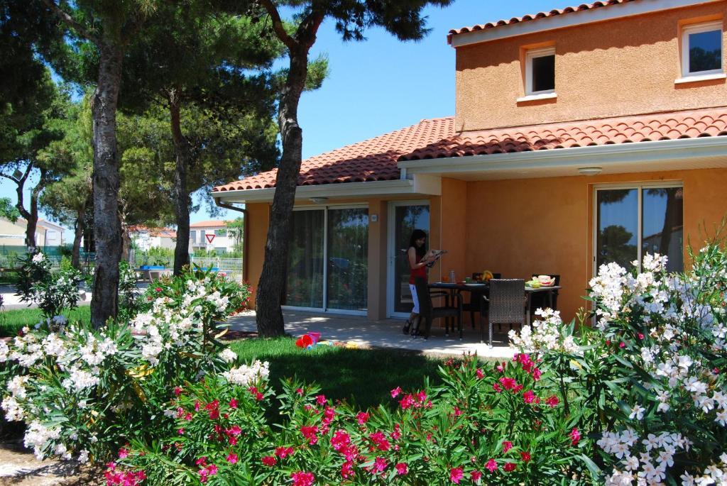 Lagrange Grand Bleu Vacances - Residence Le Mas De Торрей Номер фото