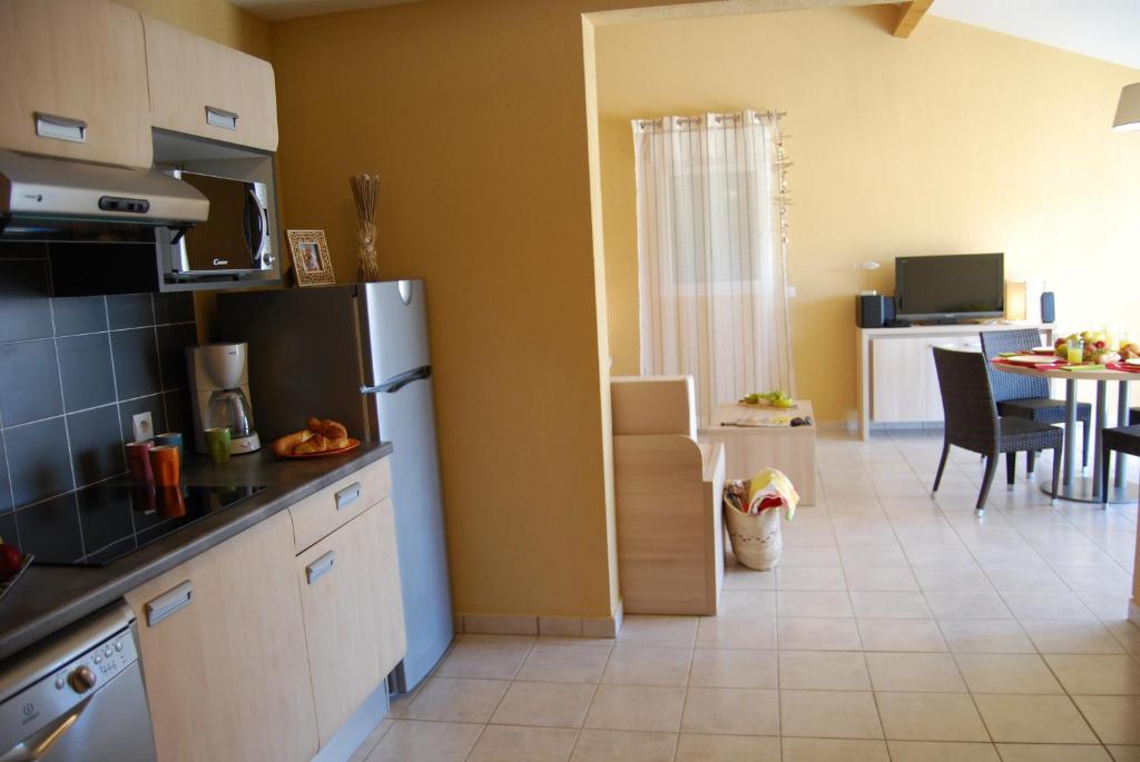 Lagrange Grand Bleu Vacances - Residence Le Mas De Торрей Номер фото