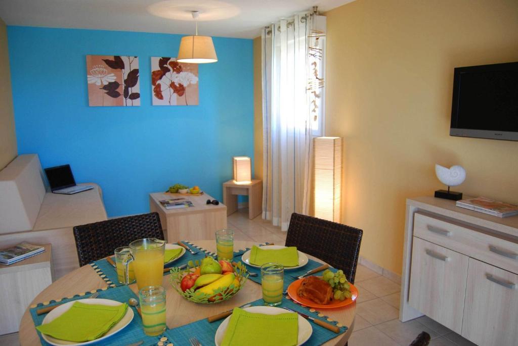 Lagrange Grand Bleu Vacances - Residence Le Mas De Торрей Номер фото